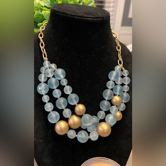 BEADED BLUE AND GOLD NECKLACE WITH CLIP ON EARRINGS SET-Gorgeous - Picture 3 of 9